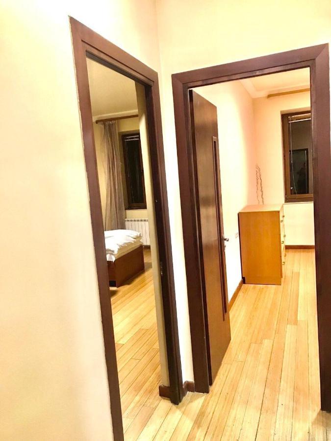 Mount Hood Apartments Erevan Esterno foto